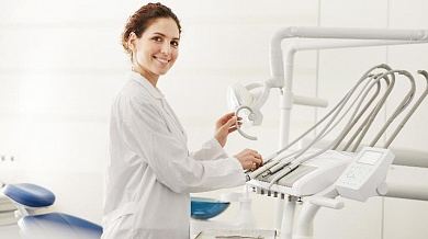 Medis Dental: Plombiranje zuba, poliranje i uklanjanje kamenca!